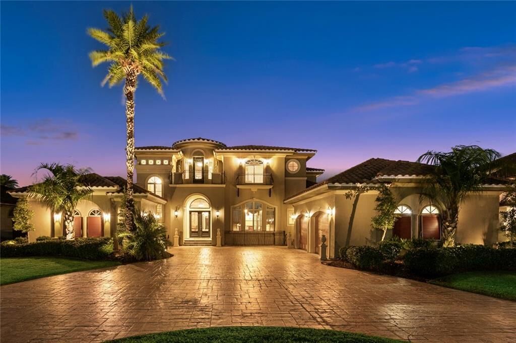 Property Photo: 1489 Lakeshore Boulevard LA 70461