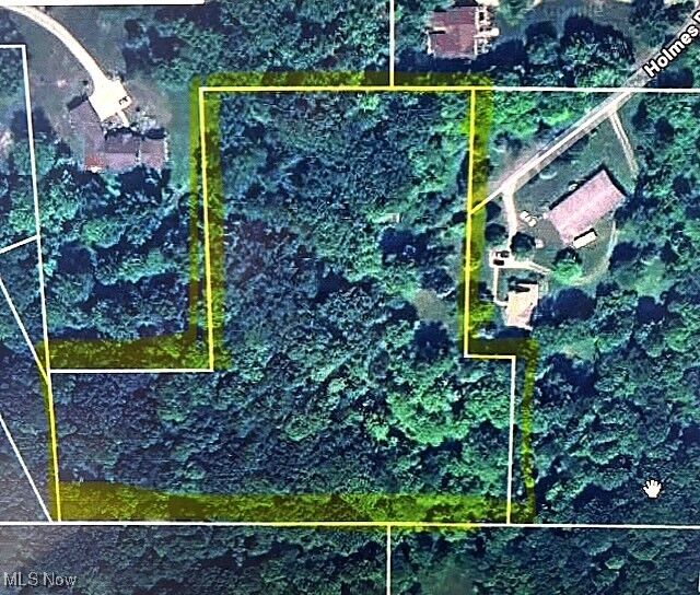 Property Photo:  2092 Holmes Drive  OH 44087