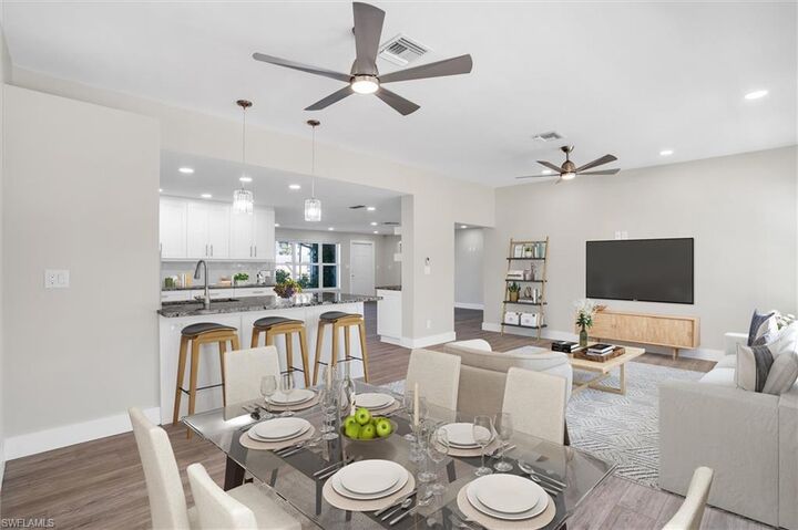 Property Photo:  1410 Curlew Ave  FL 34102 