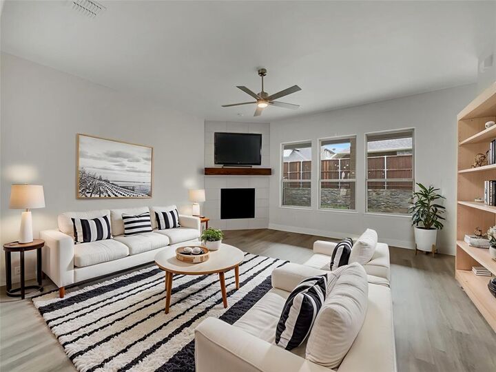 Property Photo: 818 Susan Street TX 75409