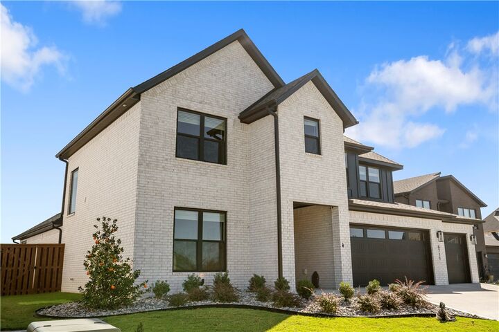 Property Photo: 6711 SW Brilliance Terrace AR 72713