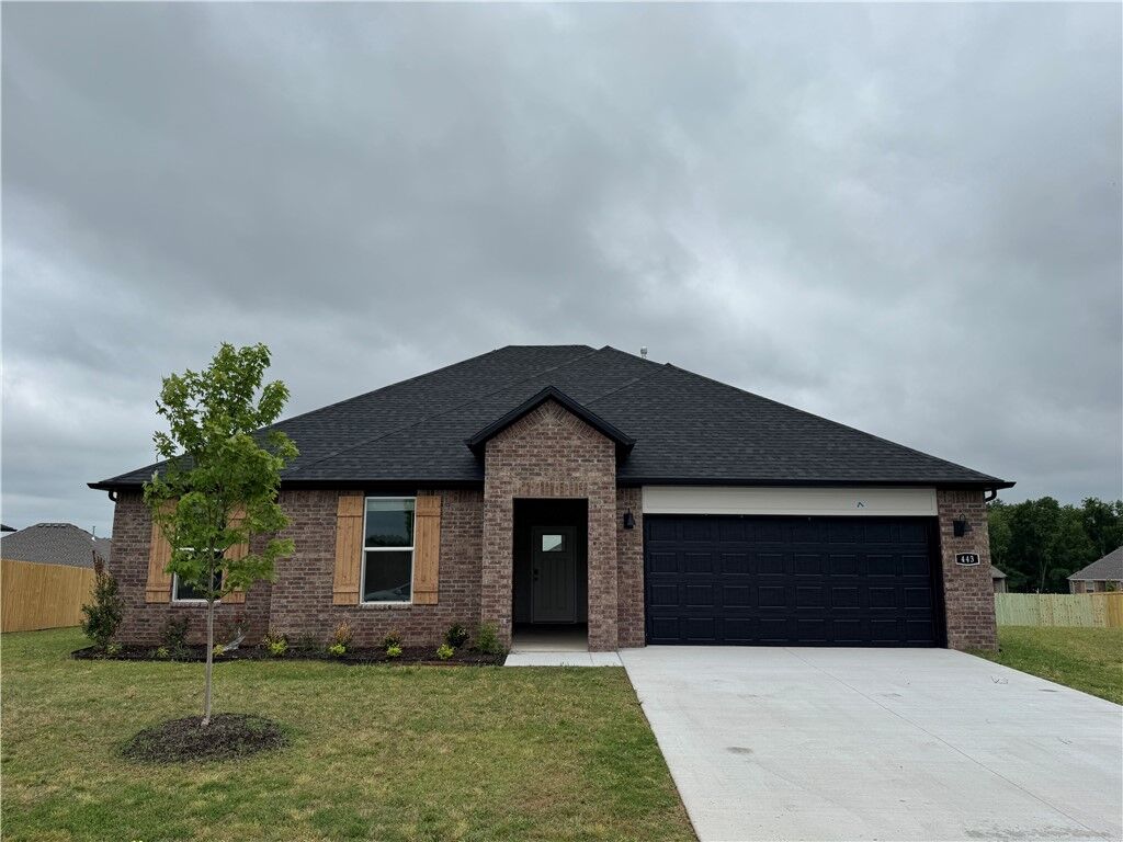 Property Photo:  443 W Taverner Xing  AR 72730 