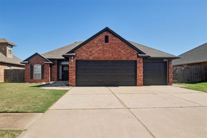 Property Photo:  4812 Millstone Drive  OK 73179