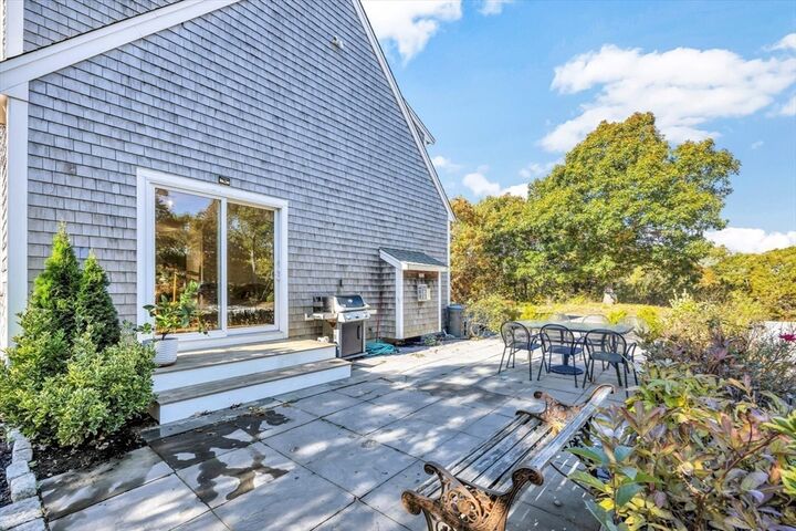 Property Photo:  3 Union Field Rd  MA 02666 