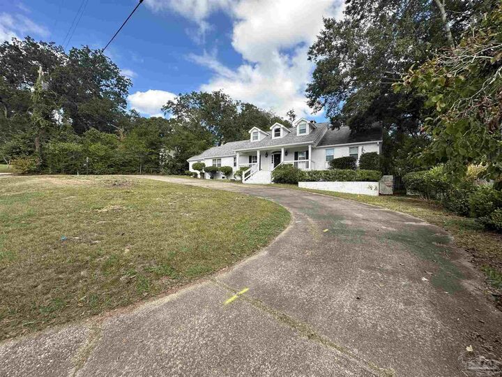 Property Photo:  1280 Stow Ave  FL 32503