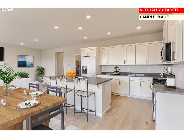 Property Photo:  2626 Mount Saint Helens Ave SE  OR 97302 