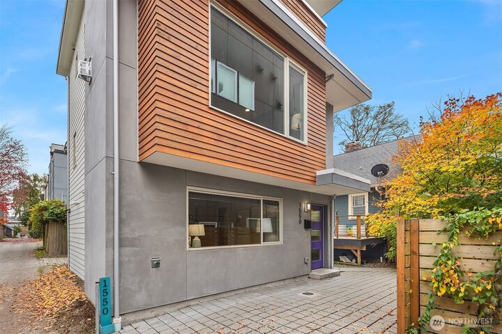 Property Photo:  1550 NW 60th Street  WA 98107