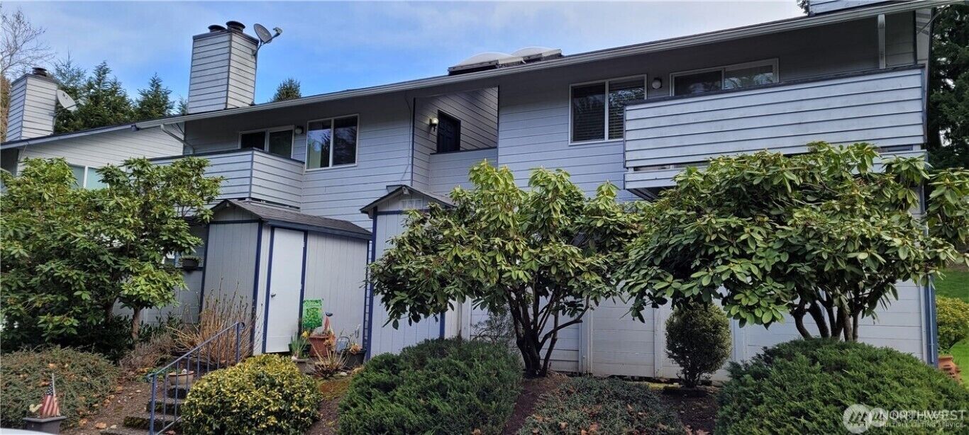 Property Photo:  12717 NE 144th Street 152C  WA 98034