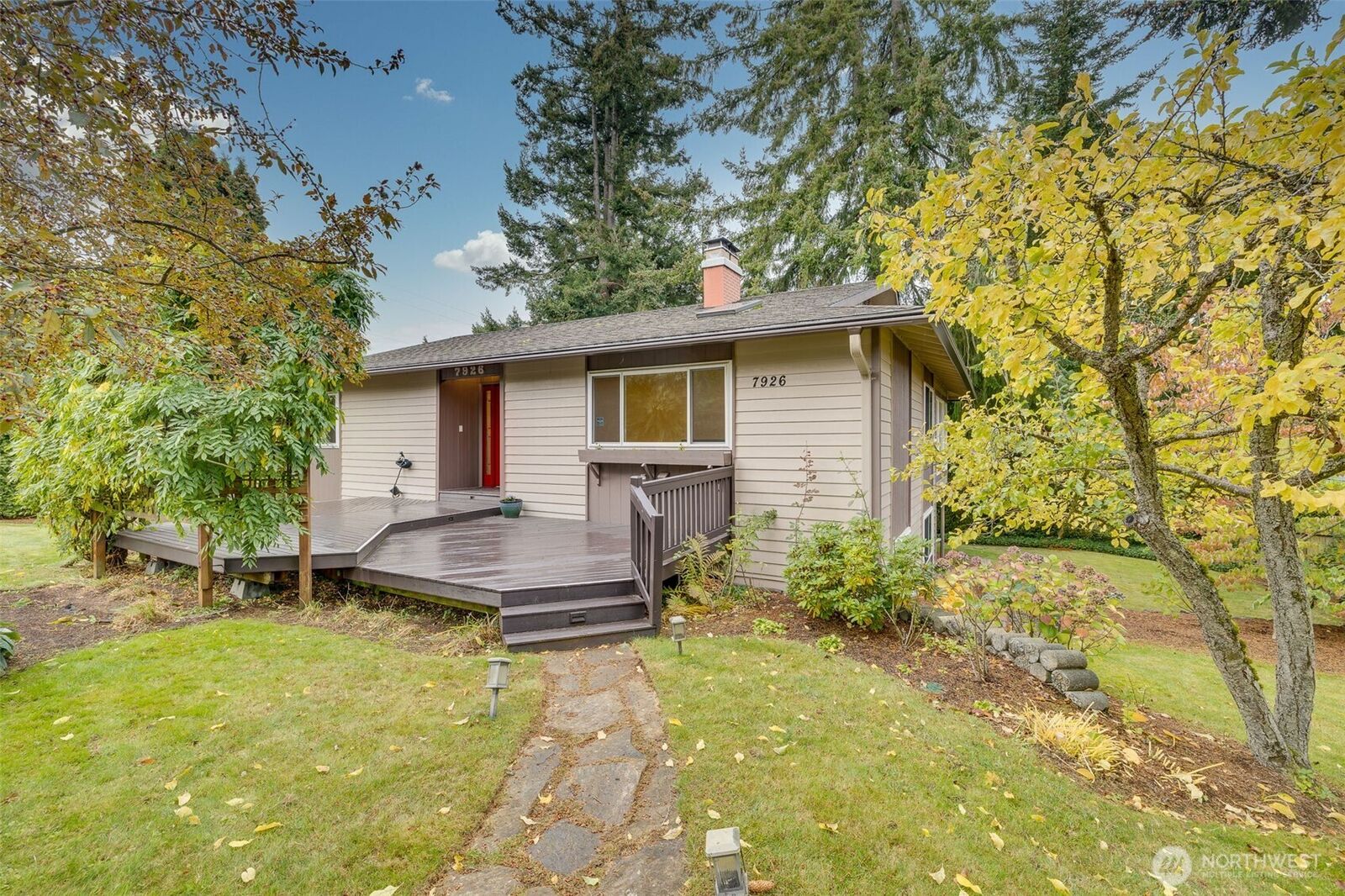 Property Photo:  7926  46th Avenue W  WA 98275 