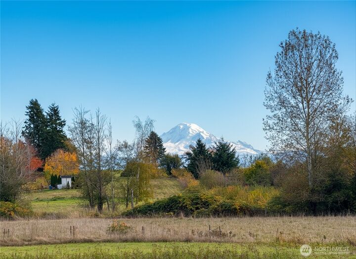 Property Photo:  2988  Unick Road  WA 98248 