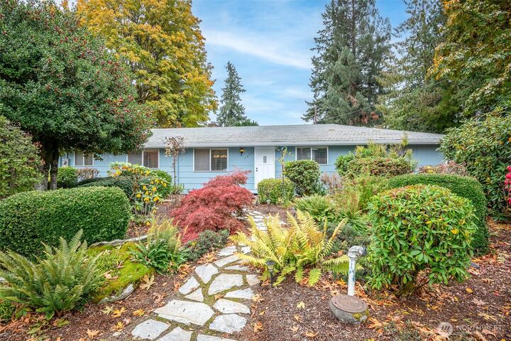 Property Photo:  1603  Vine Street  WA 98354