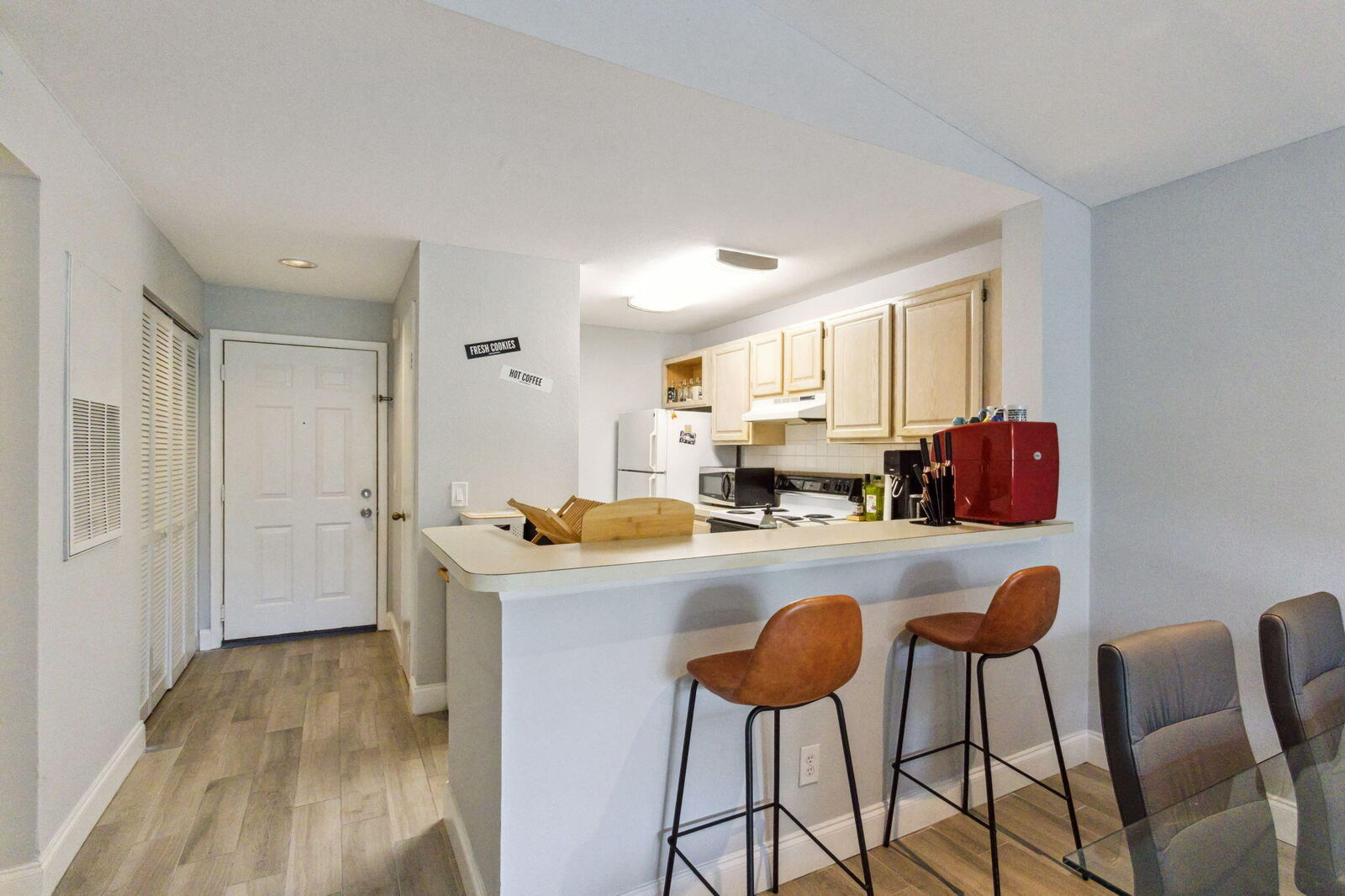 Property Photo: 1885 Palm Cove Boulevard 10-309 FL 33445