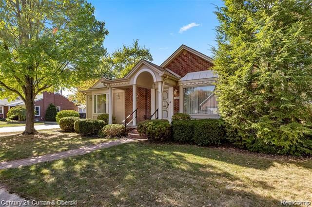 Property Photo:  1610 11th Street  MI 48192 