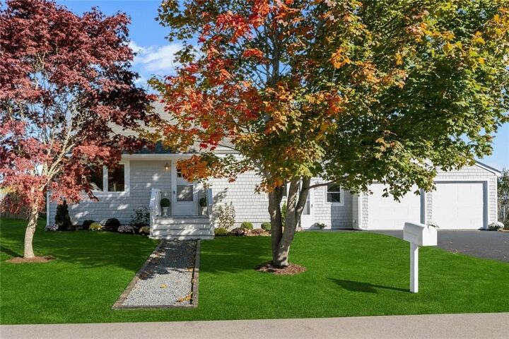 63 Clearview Avenue  Portsmouth RI 02871 photo