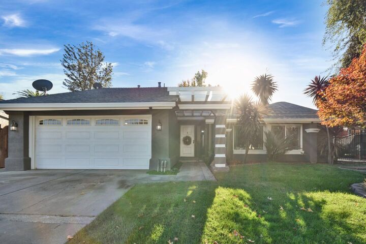 Property Photo:  7143 Via Lomas  CA 95139 