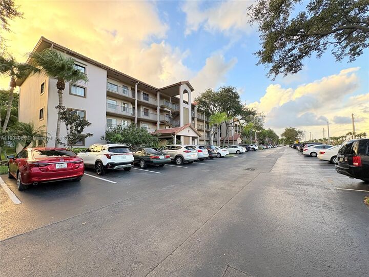 Property Photo:  1300 SW 124th Ter 304P  FL 33027
