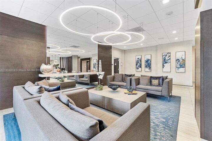 Property Photo:  90 Edgewater Dr Ph23  FL 33133