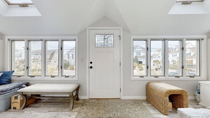 Property Photo: 253 Broadway CT 06460