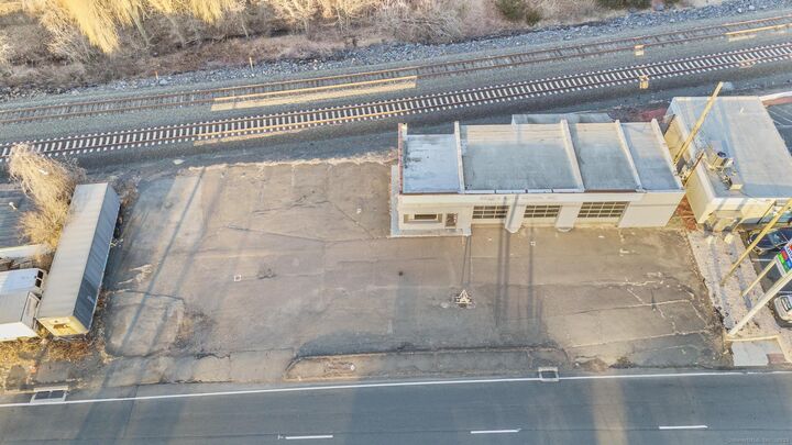 Property Photo: 995 North Colony Road CT 06492