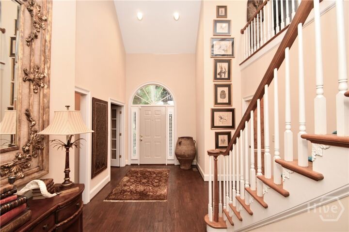 Property Photo:  114 Telfair Place  GA 30606
