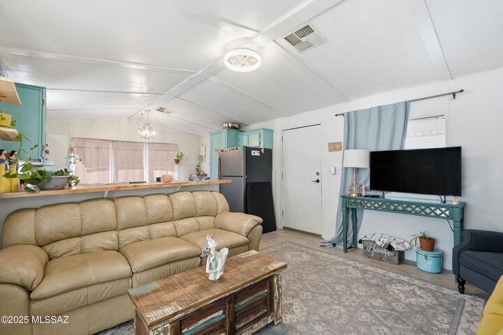 Property Photo:  1832 N Pacana Way  AZ 85614