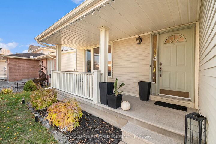 Property Photo: 470 Rougemount Crescent ON K4A 2Z2