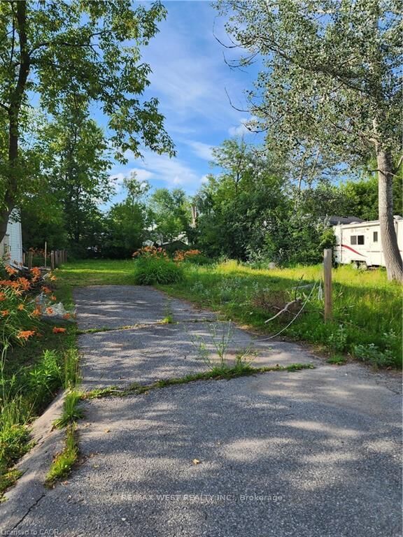 Property Photo: 310 Terrace Drive ON L4P 2Y8