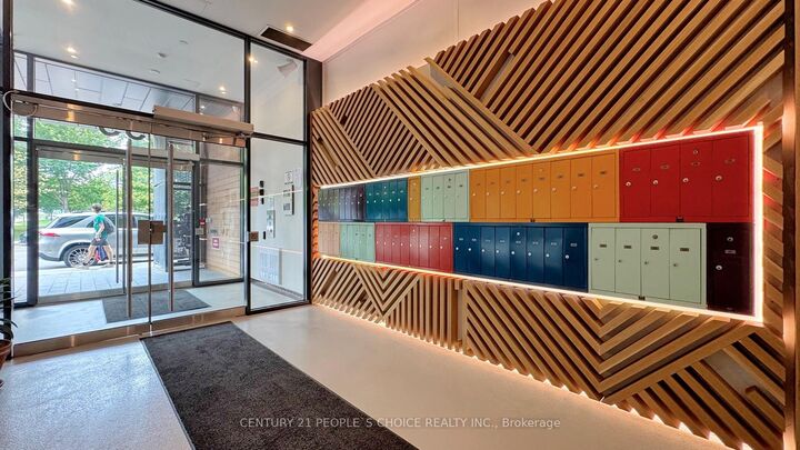 Property Photo:  35 Wabash Avenue 122  ON M6R 0A9 