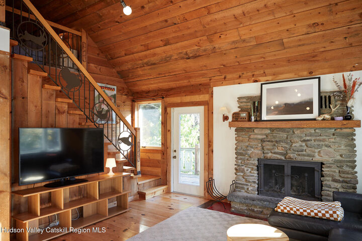 Property Photo: 50 Holly Rd NY 12458