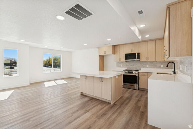 Property Photo: 252 N Main St UT 84010