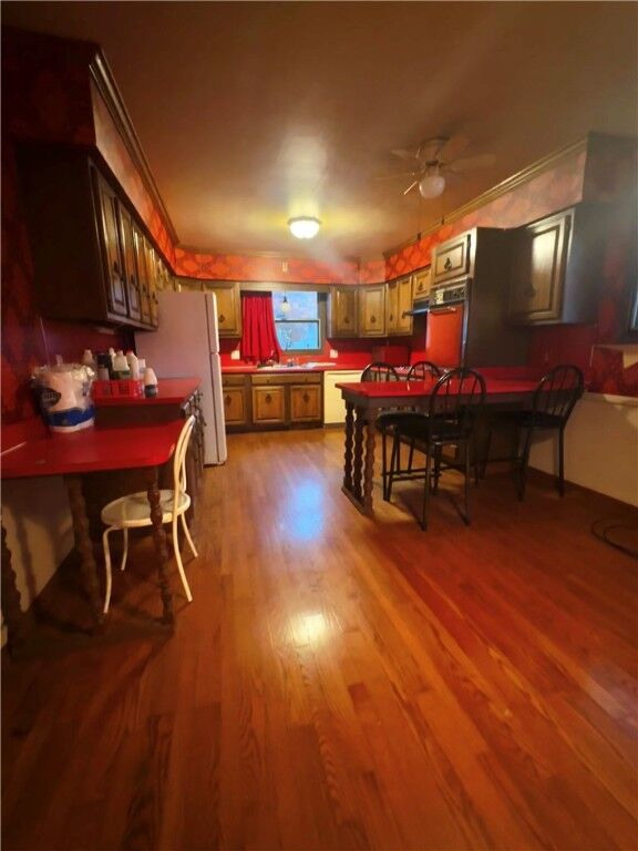 Property Photo:  1410 E Washington St  PA 16101 