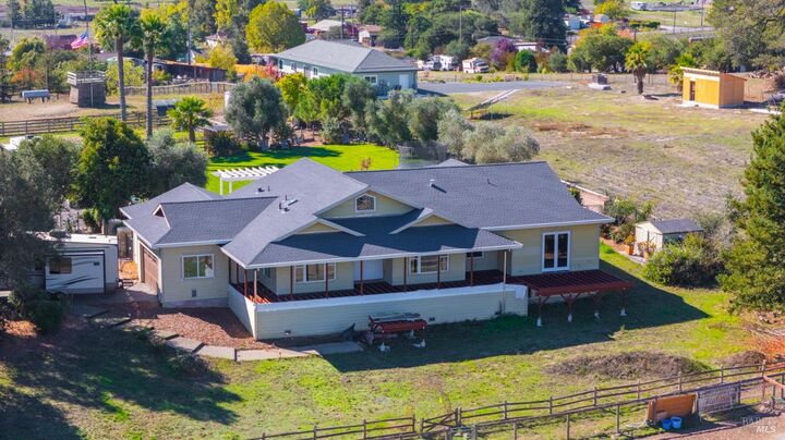 487 Ormsby Lane  Petaluma CA 94954 photo