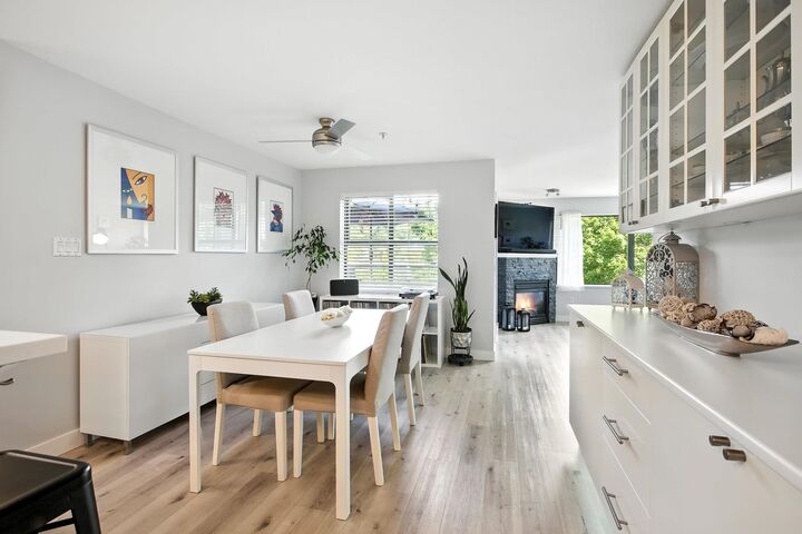 Photo de la propriété:  225 Newport Drive 404  BC V3H 5H1