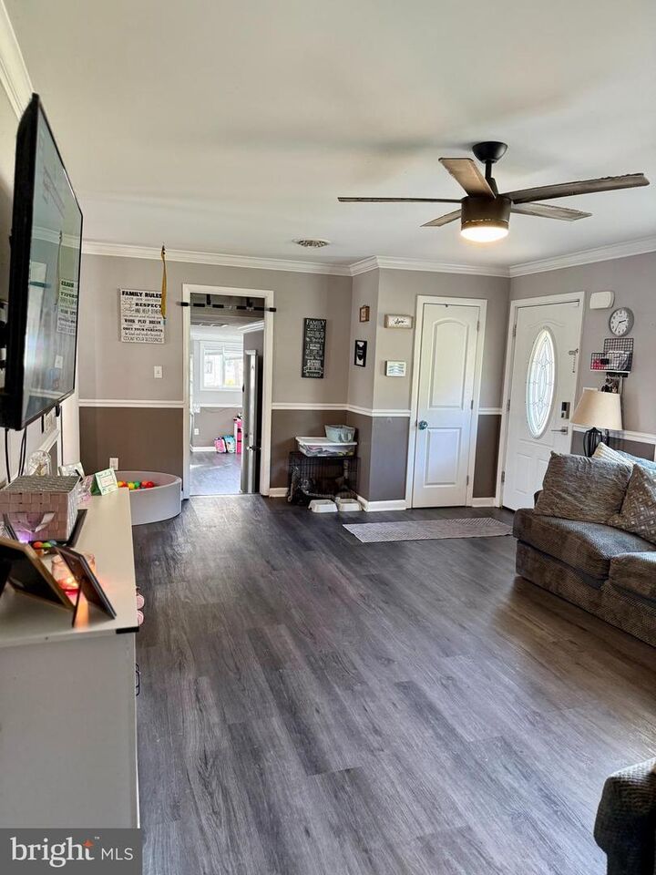 Property Photo:  403 Woodcrest Ave  MD 21801 