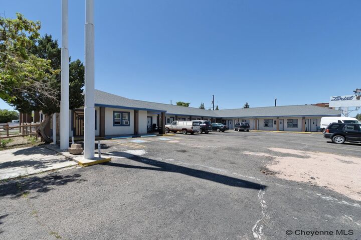 Property Photo:  600 Central Ave  WY 82007 