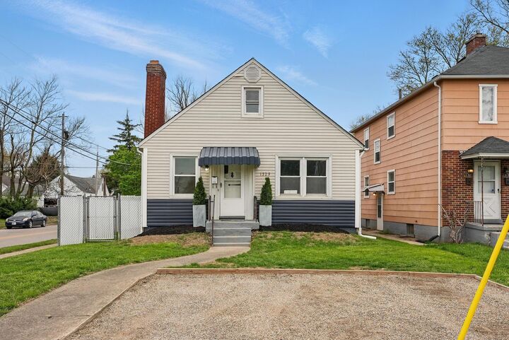 Property Photo: 1329 Studer Avenue OH 43206