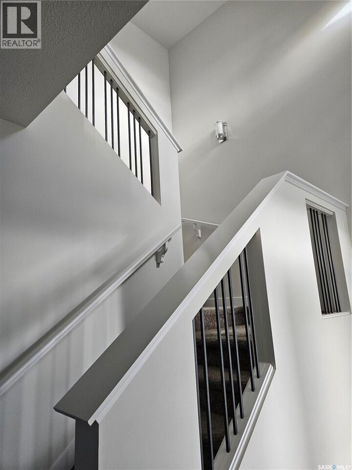 Property Photo: 451 McFaull Crescent SK S7V 0T2