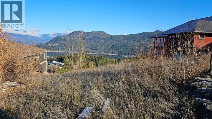 2616 Highland Drive — photo 1