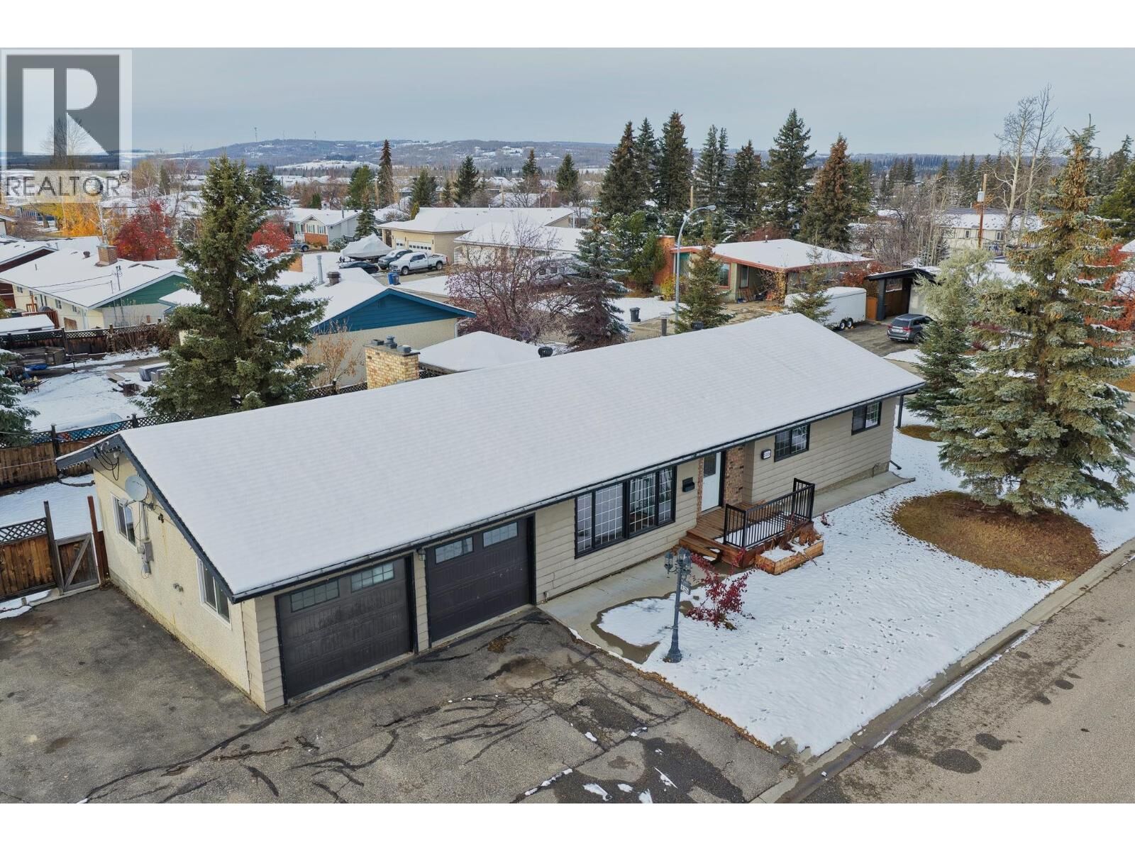 Photo de la propriété:  11324 94 Street  BC V1J 3M2