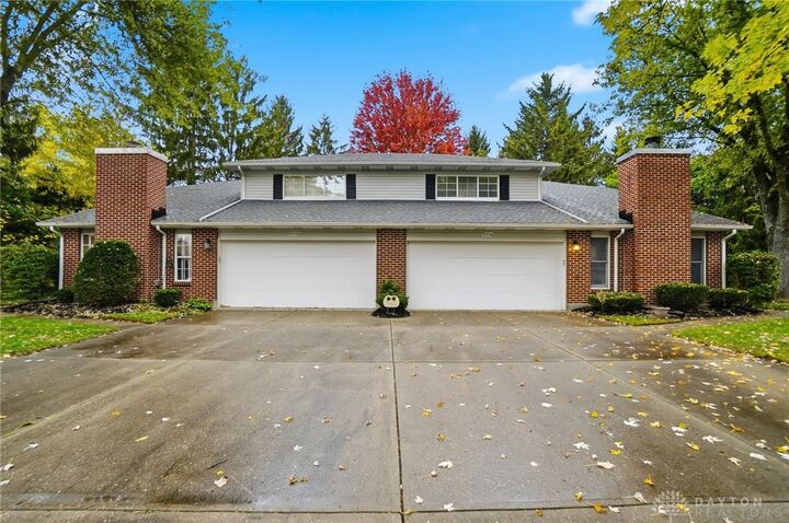 Property Photo: 6374 Adams Circle OH 45459