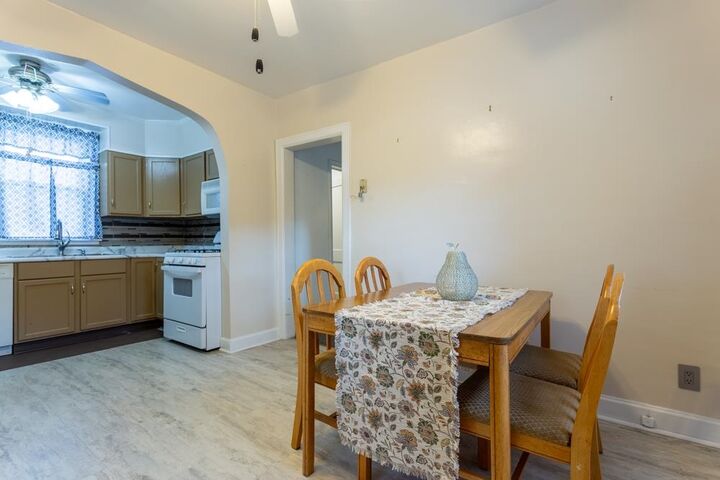 Property Photo: 502 Wilson Avenue IA 52001