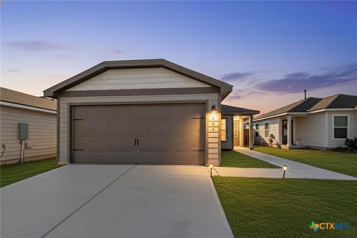 Property Photo:  606 Aplite Pass  TX 78656