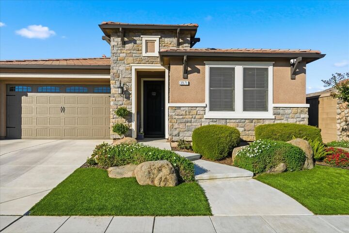 Property Photo:  3971 Sussex Avenue  CA 93619 