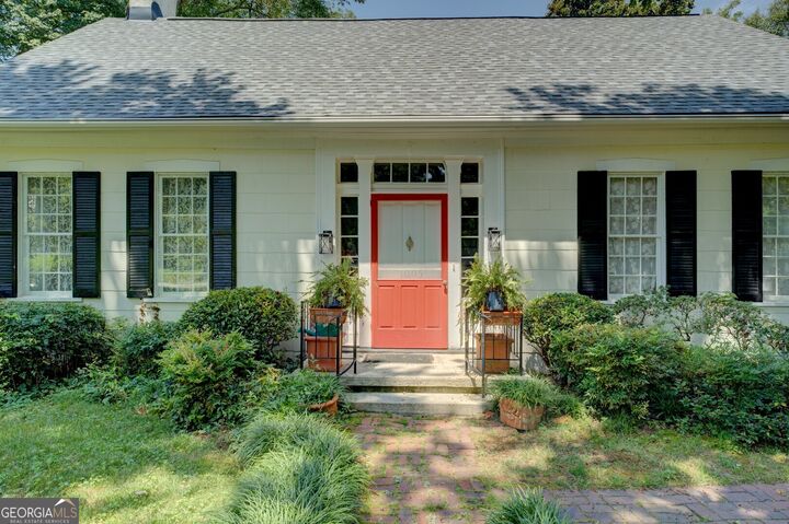 Property Photo:  1005 Asbury Street  GA 30054