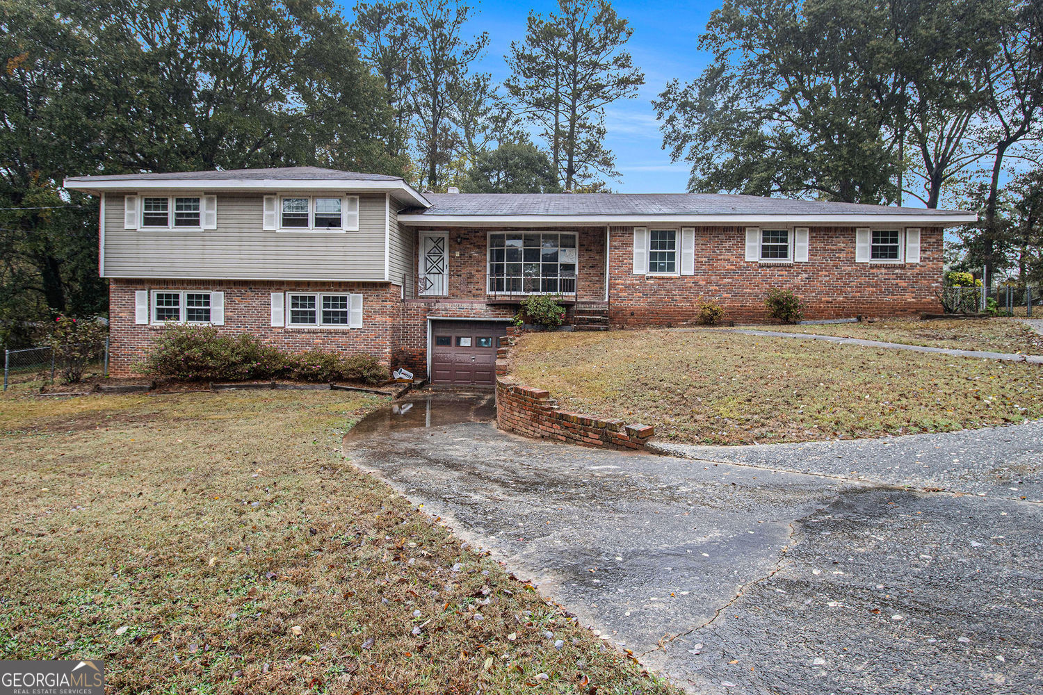 Property Photo:  1723 Regency Place  GA 30296