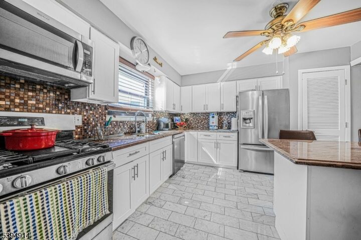 Property Photo:  3203 Astor Close  NJ 08844 