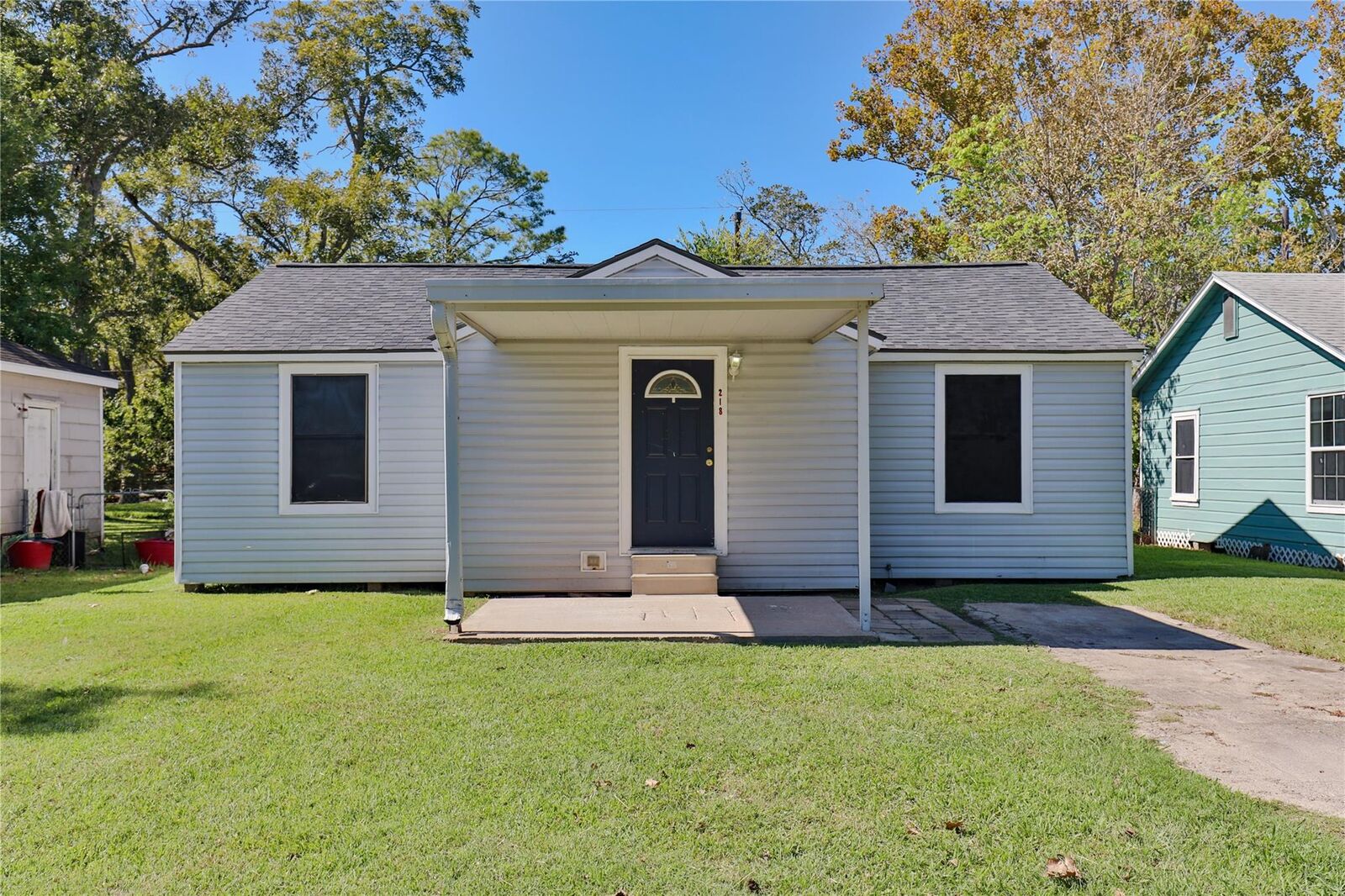 Property Photo: 218 3rd Street TX 77422