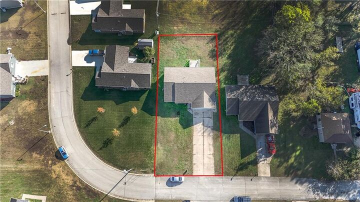 Property Photo:  1702 N 3rd Street  KS 66757 