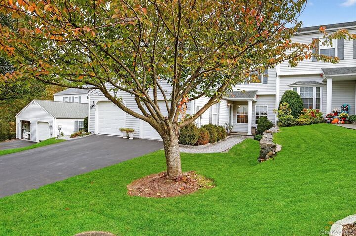 Property Photo:  2104 Watch Hill Drive  NY 10591