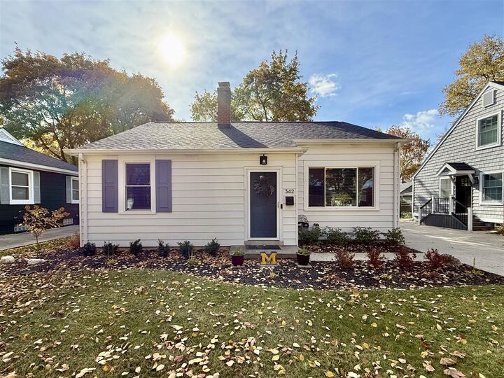 342 Maywood Avenue  Rochester MI 48307 photo